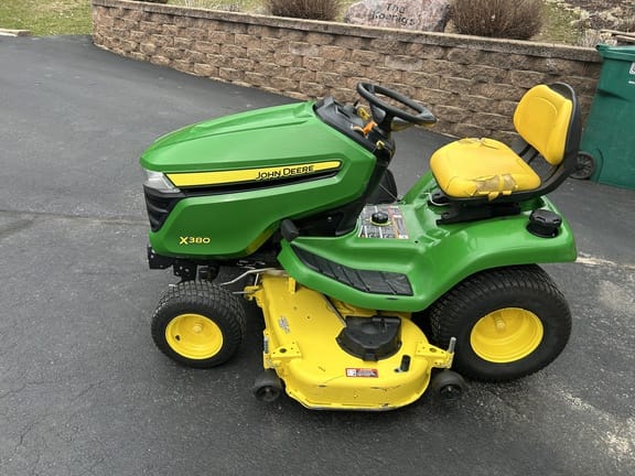 2016 John Deere X380 Equipment Image0