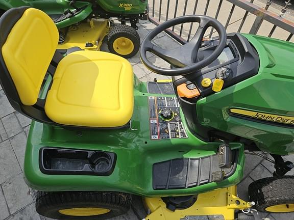 Image of John Deere X380 equipment image 4