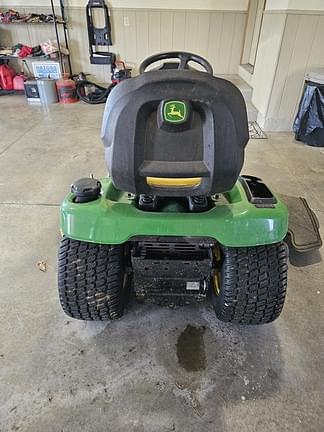 Image of John Deere X380 equipment image 4