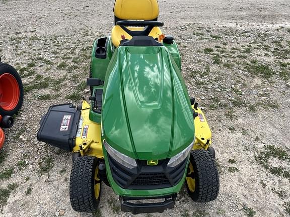 Image of John Deere X380 equipment image 4