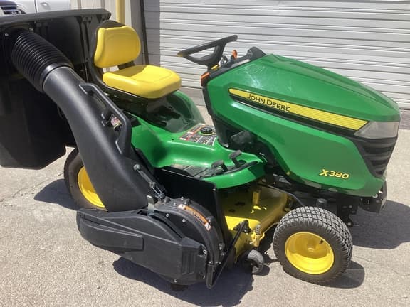 Image of John Deere X380 equipment image 2