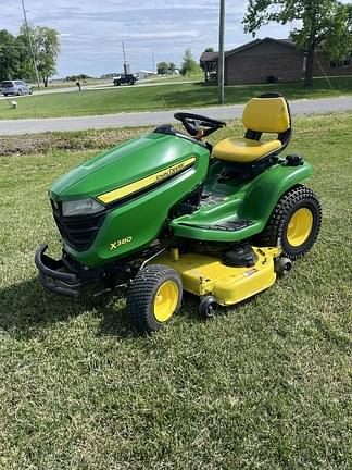 Image of John Deere X380 equipment image 1