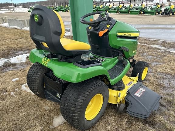 Image of John Deere X380 equipment image 1