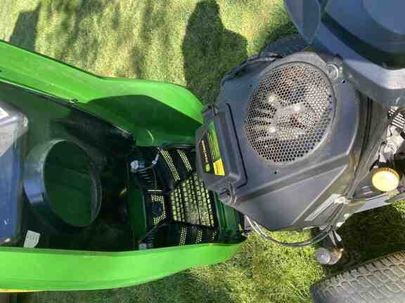 Image of John Deere X380 equipment image 3