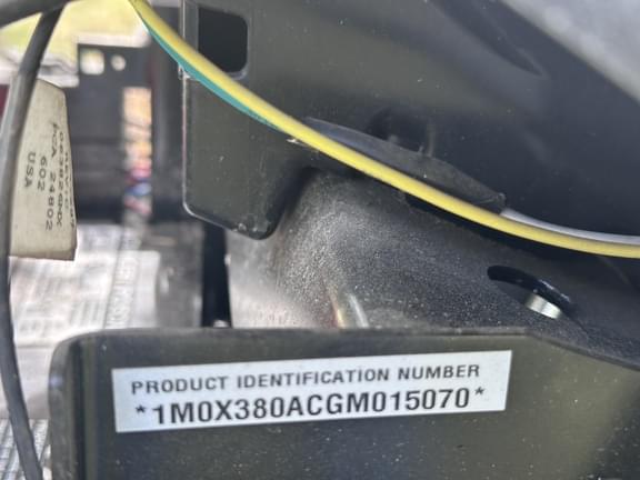 Image of John Deere X380 equipment image 4