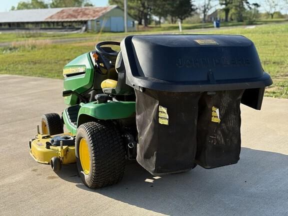Image of John Deere X380 equipment image 3