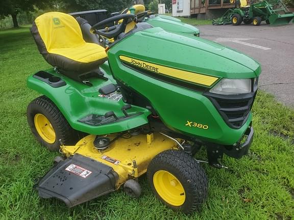 Image of John Deere X380 equipment image 3