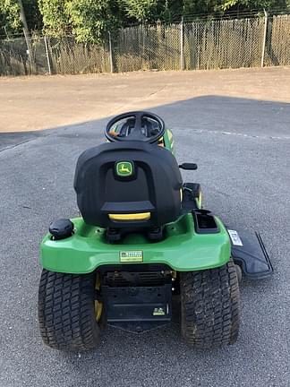 Image of John Deere X380 equipment image 3