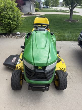Image of John Deere X380 equipment image 1