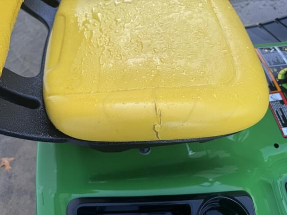 Image of John Deere X380 equipment image 2
