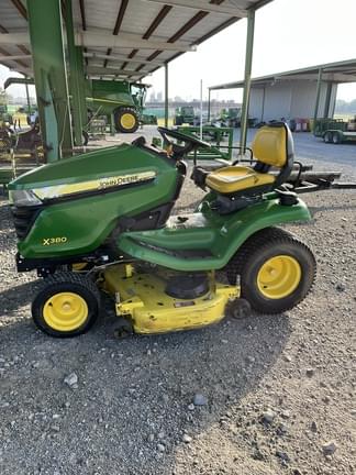 Image of John Deere X380 equipment image 4