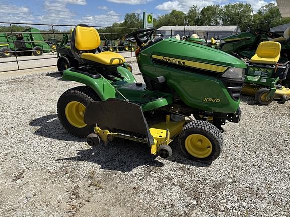 Image of John Deere X380 equipment image 4