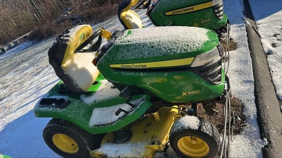 Image of John Deere X380 equipment image 3