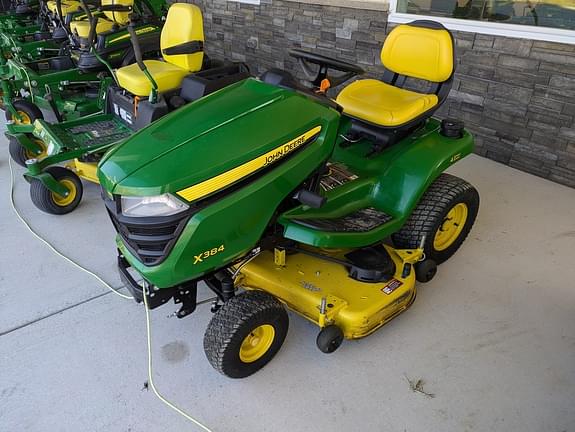 Image of John Deere X384 equipment image 1