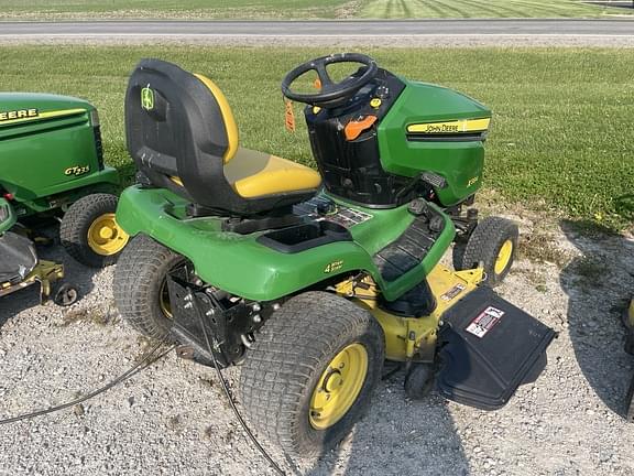 Image of John Deere X384 equipment image 3