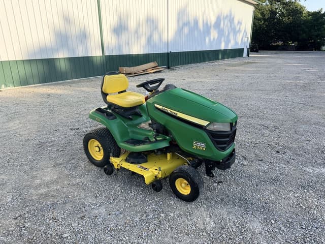 Image of John Deere X384 equipment image 1