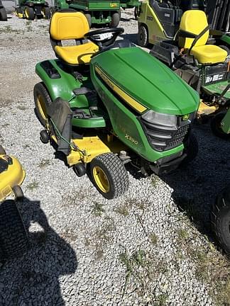 Image of John Deere X390 equipment image 1