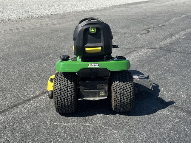 Image of John Deere X390 equipment image 3