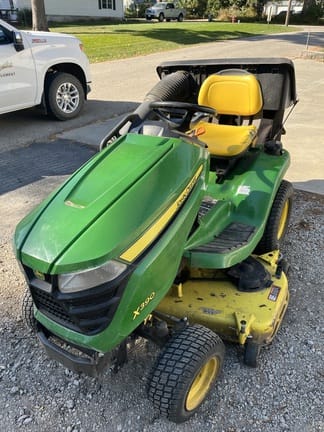 2016 John Deere X390 Equipment Image0
