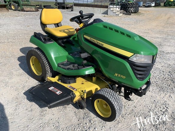 2016 John Deere X570 Equipment Image0