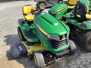 2016 John Deere X570 Image