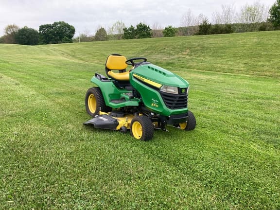 Image of John Deere X570 equipment image 2
