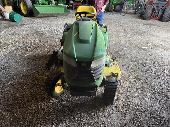 Image of John Deere X570 equipment image 1