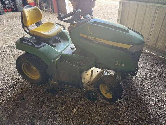 Image of John Deere X570 equipment image 2
