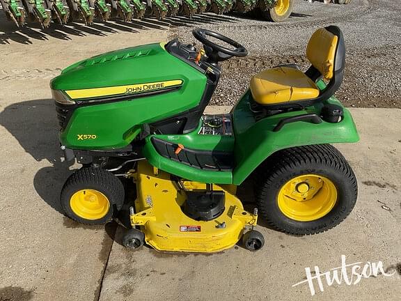 Image of John Deere X570 equipment image 2