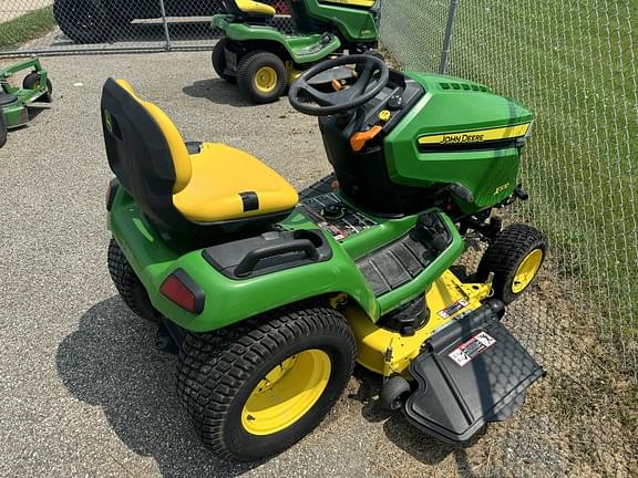 Image of John Deere X570 equipment image 3