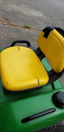 Image of John Deere X570 equipment image 3