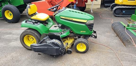 Image of John Deere X570 equipment image 1