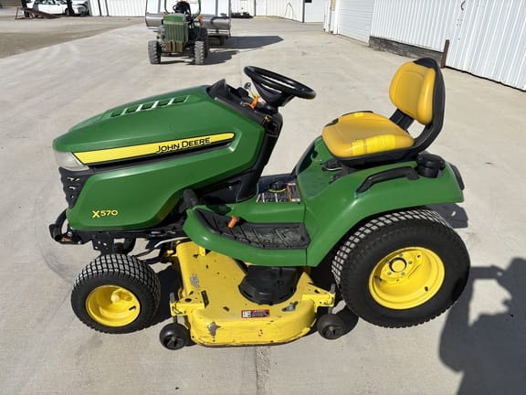 2016 John Deere X570 Image
