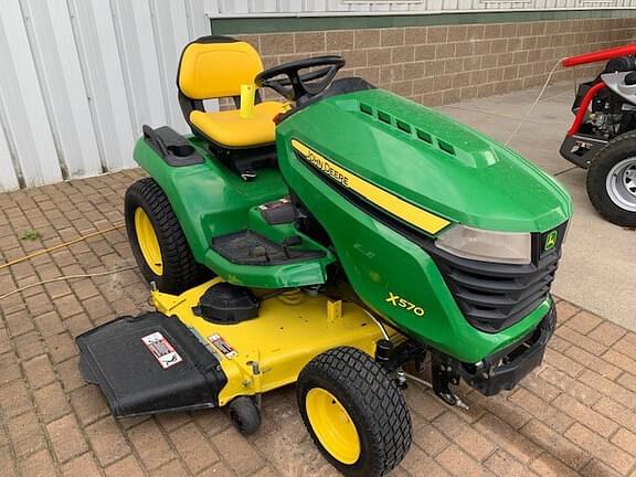 2016 John Deere X570 Equipment Image0