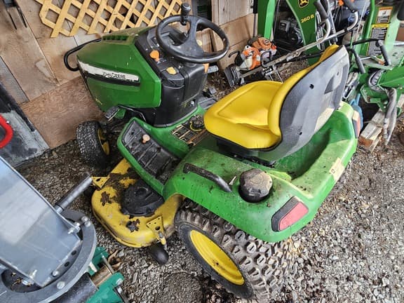 Image of John Deere X570 equipment image 1