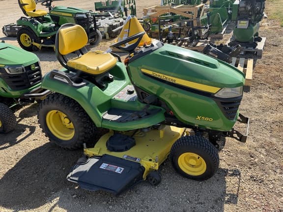 Image of John Deere X580 equipment image 2