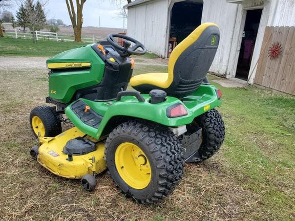 Image of John Deere X580 equipment image 3