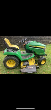 Image of John Deere X580 equipment image 3