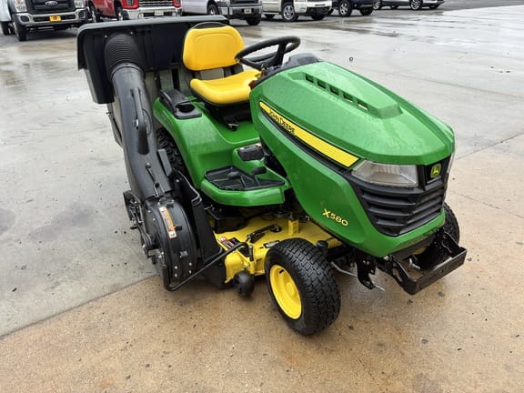 2016 John Deere X580 Equipment Image0