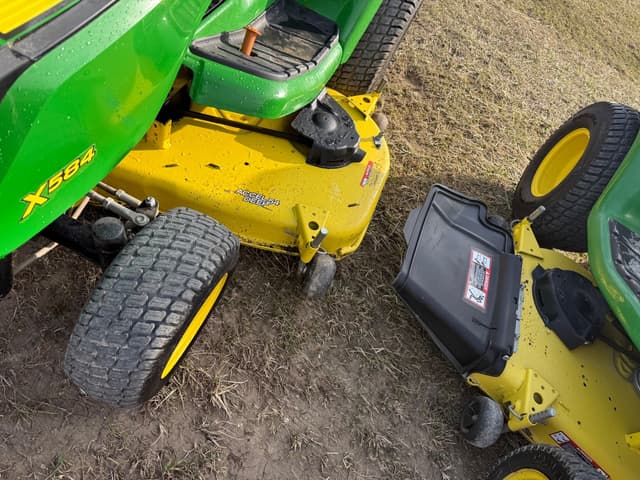 Image of John Deere X584 equipment image 4