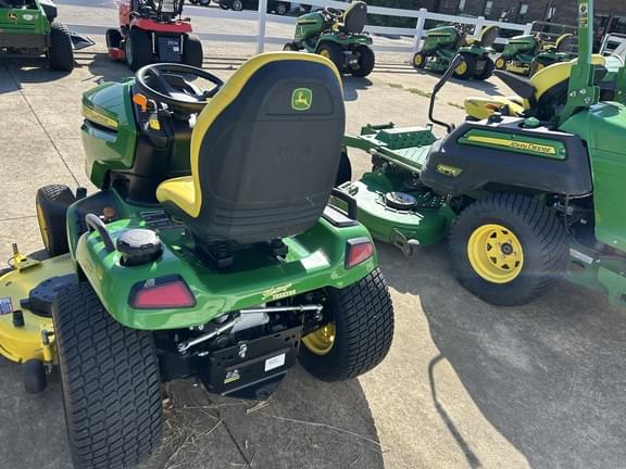 Image of John Deere X584 equipment image 3