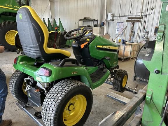 Image of John Deere X584 equipment image 1