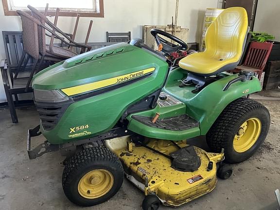 Image of John Deere X584 equipment image 2