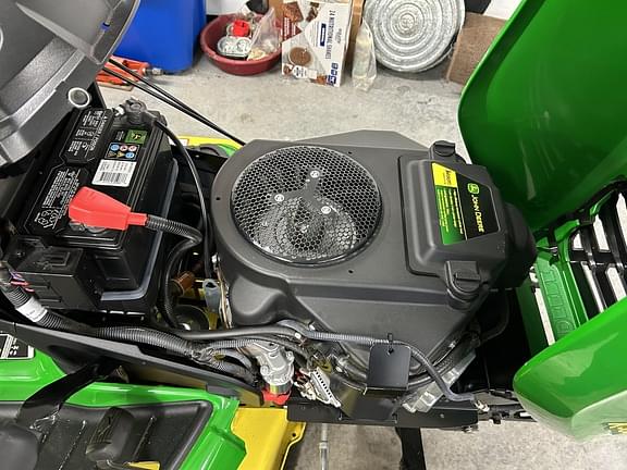 Image of John Deere X584 equipment image 3