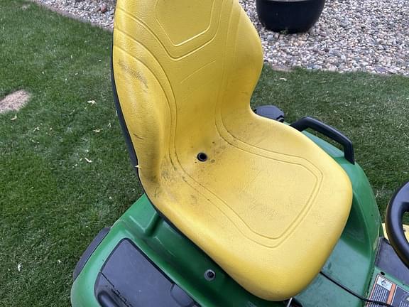 Image of John Deere X584 equipment image 2