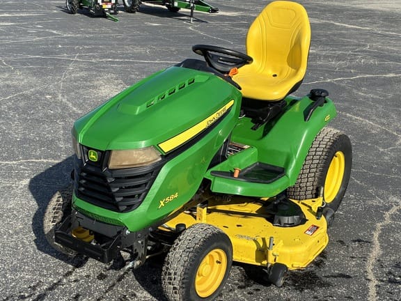 2016 John Deere X584 Equipment Image0