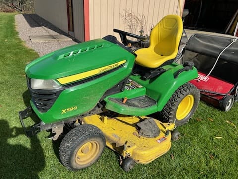 Main image John Deere X590