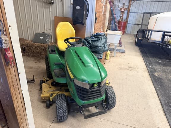 Image of John Deere X590 equipment image 2