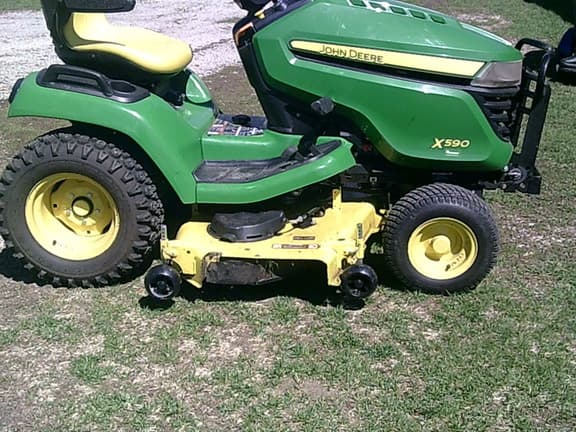 Image of John Deere X590 equipment image 1