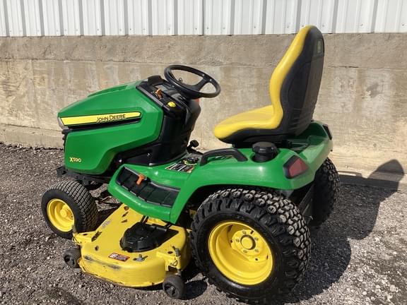 Image of John Deere X590 equipment image 2